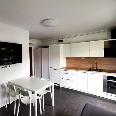 Apartmaji Ela 1 Apartment Изола Екстериор снимка